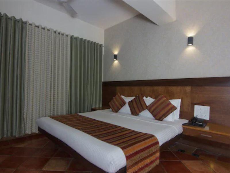 Hotel Chandralok Lonavala Exterior photo