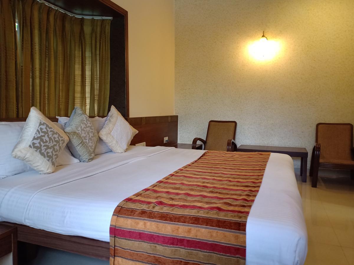 Hotel Chandralok Lonavala Exterior photo