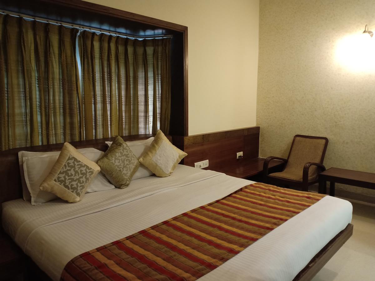 Hotel Chandralok Lonavala Exterior photo